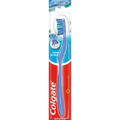 Colgate Triple Action Tandbørste Medium Ass. Farve (1 stk)