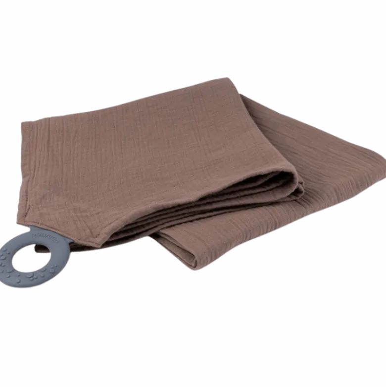 Doomoo Amme/Nussetæppe Med Bidering Quilt Chokolade (1 stk)