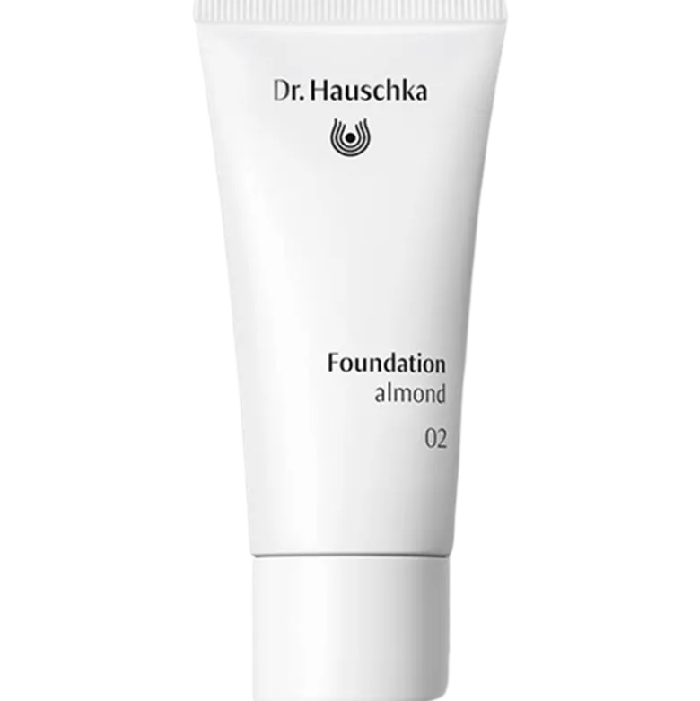 Dr. Hauschka Foundation 02 Almond (30 ml)