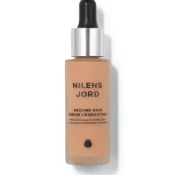 Nilens Jord Second Skin Serum Foundation Sand (25 ml)
