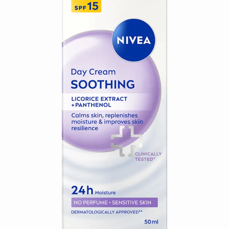Nivea Essentials Sensitive Day Cream SPF 15 (50 ml)