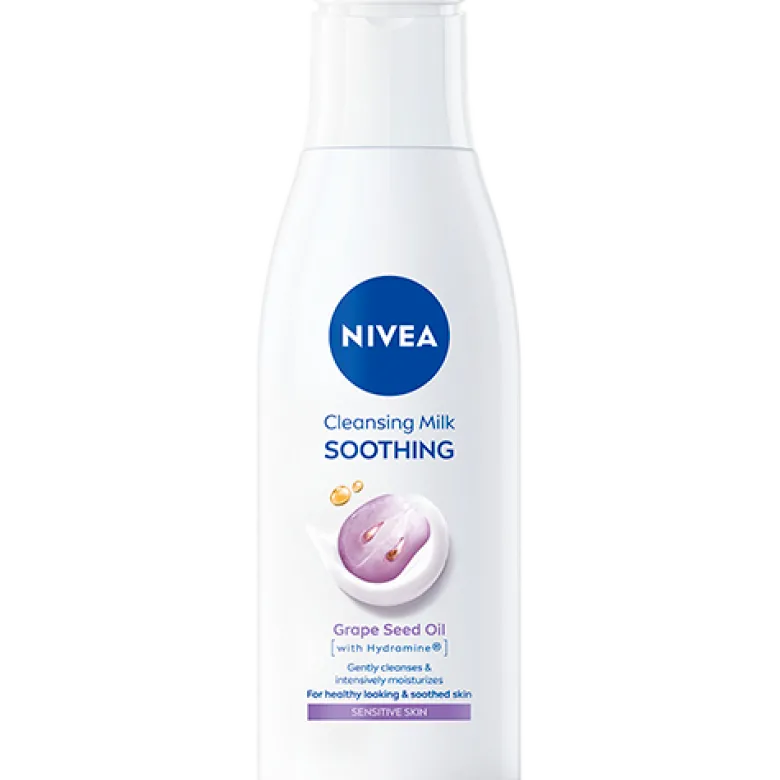 Nivea Sensitive Cleansing Milk (200 ml)
