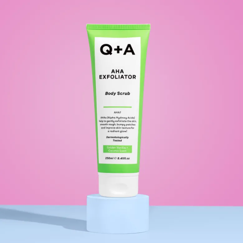 Q+A AHA Exfoliator Body Scrub (250 ml)