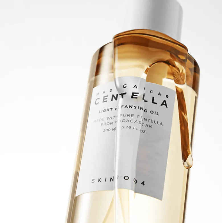 SKIN1004 Madagascar Centella Light Cleansing Oil (200 ml)
